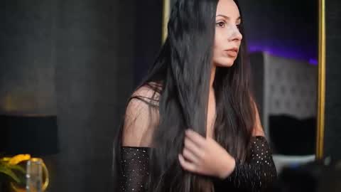  Gia  online show from November 1, 8:52 pm