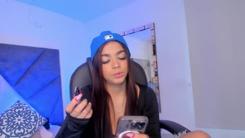 Gia  online show from January 15, 6:39 pm