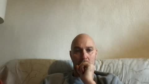 giannipaciotti online show from April 1, 1:23 pm