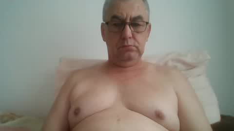 gigi1970 online show from July 4, 7:12 am