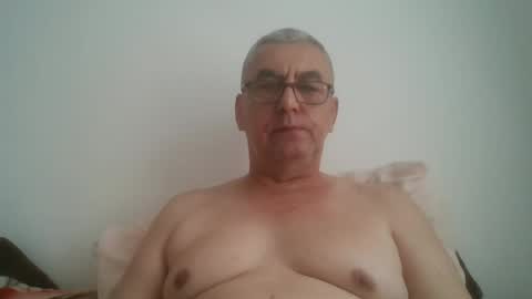 gigi1970 online show from June 24, 12:01 pm