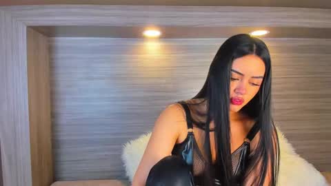 gigi wilden online show from October 20, 2:11 pm