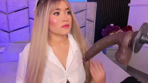 Gigi Doll online show from November 21, 11:41 am