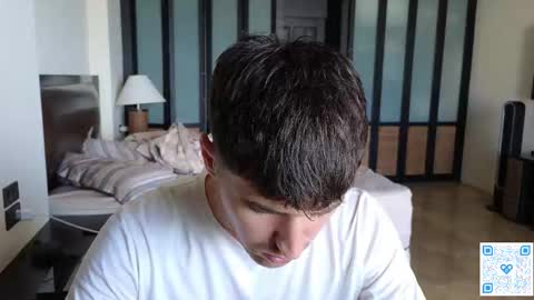 gilbertogonzales online show from December 18, 5:03 am