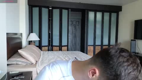 gilbertogonzales online show from November 24, 3:16 am