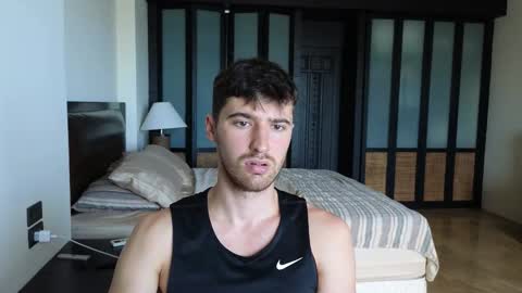 gilbertogonzales online show from December 4, 4:45 am