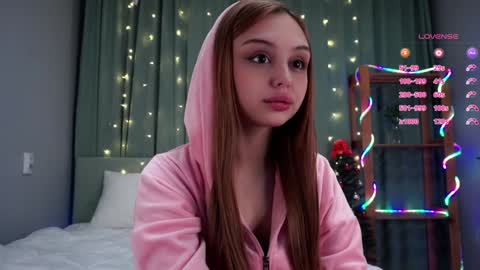 Grace online show from January 4, 1:10 am