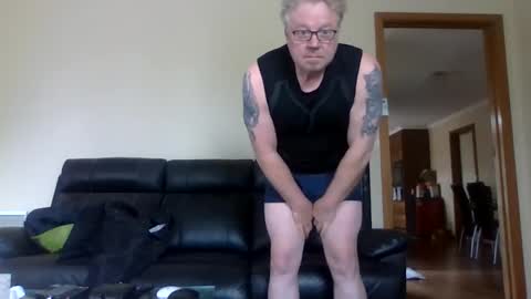 gimmmieoooo online show from October 25, 2:56 am