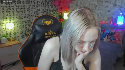 Gina online show from May 14, 1:26 am