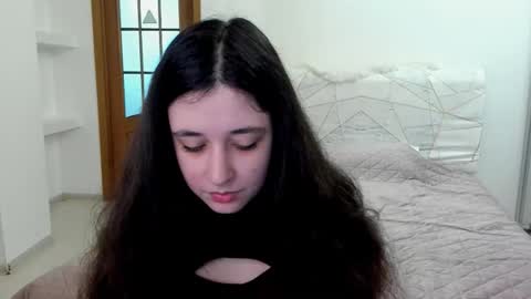 Kate online show from January 8, 9:15 am