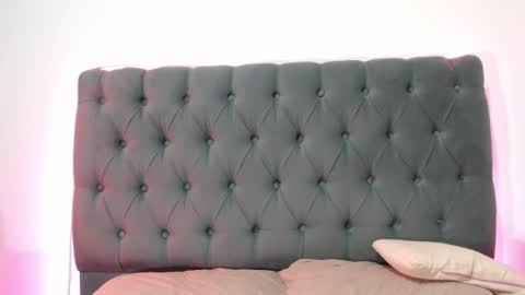 ginacamgirl online show from June 21, 12:50 am