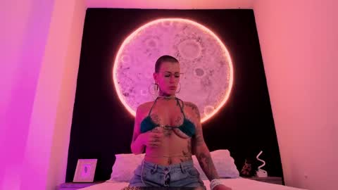 Snapshot of ginebraafxx chatting on February 13, 3:03 pm Ginebra online show from February 13, 3:03 pm