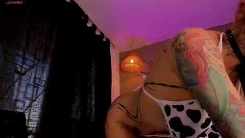 Snapshot of ginebraafxx chatting on October 25, 3:56 pm Ginebra online show from October 25, 3:56 pm