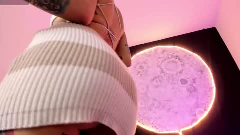 Snapshot of ginebraafxx chatting on March 1, 4:44 pm Ginebra online show from March 1, 4:44 pm