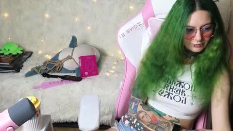 Ginger online show from January 9, 12:27 am