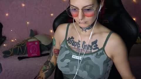 Ginger online show from September 12, 8:55 pm