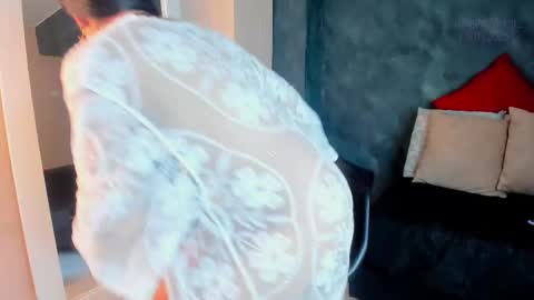 Ginger online show from October 13, 1:57 pm