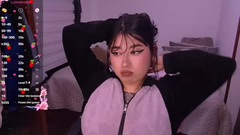 ginmeowuwu online show from March 9, 6:45 pm