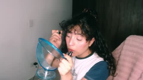 giny_bean online show from May 13, 10:03 am