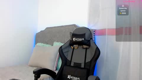  Giovanna  online show from February 20, 8:06 am