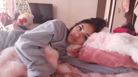 giovanna_oliveria online show from May 30, 8:40 pm