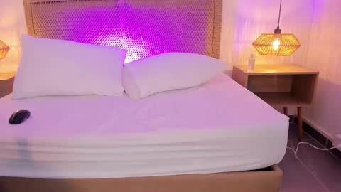 G I S E P L A online show from February 12, 8:45 pm