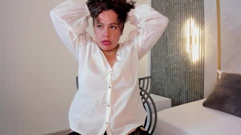 G I S E P L A online show from January 6, 8:02 pm