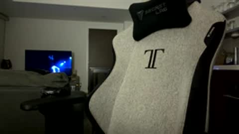 AntEater online show from March 3, 7:26 am