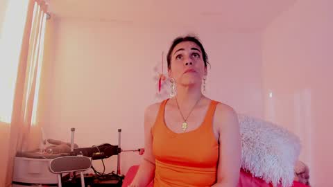 Girasol Walton online show from February 6, 12:26 pm