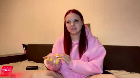 girl_shy07 online show from May 19, 1:56 am