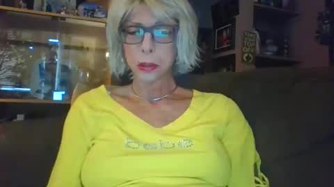 Girlinrock online show from April 9, 12:58 am