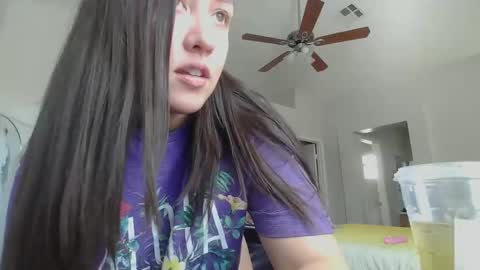 Jasmine online show from January 21, 6:23 pm