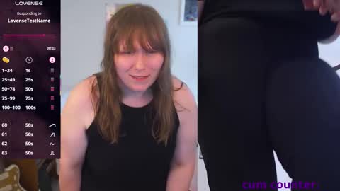 Snapshot of girlpeen chatting on October 22, 7:37 pm ellie quinn online show from October 22, 7:37 pm