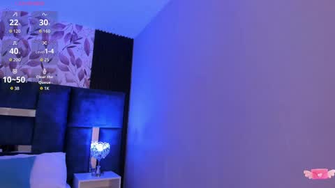     online show from September 18, 12:20 pm