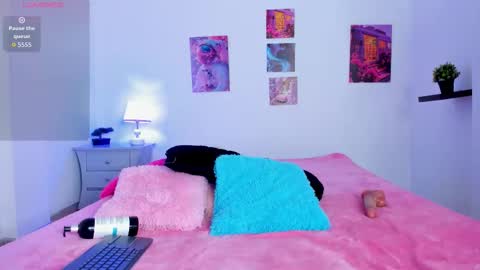 gisele_gigi online show from March 13, 3:10 am
