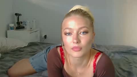 Giselle online show from February 12, 5:26 am