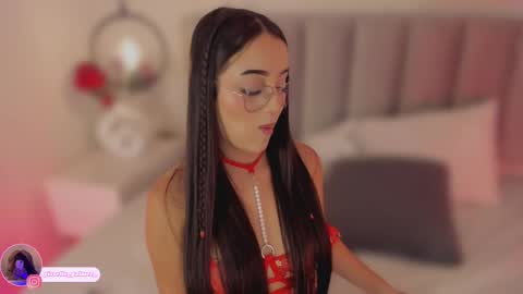 Snapshot of gisselle_palmer chatting on February 21, 7:32 pm   online show from February 21, 7:32 pm