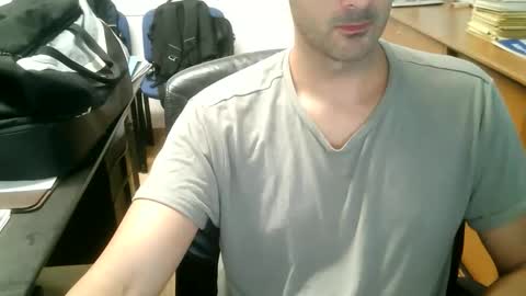 giuseppevai1 online show from September 12, 5:26 pm