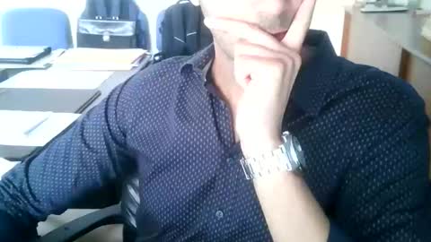 giuseppevai1 online show from September 10, 8:37 am