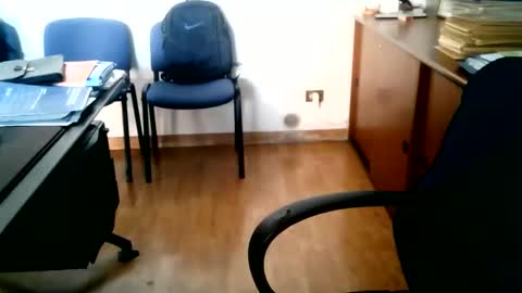 giuseppevai1 online show from June 1, 8:48 am