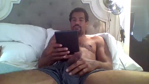 givemesomethinggood69 online show from September 14, 3:57 pm