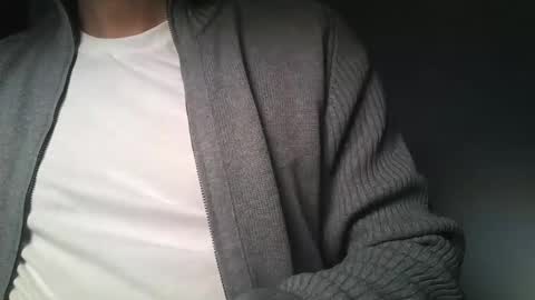 gjustaguym online show from January 1, 6:06 pm