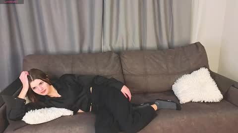 Eddie and Karen your lovely couple online show from March 5, 6:34 pm