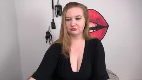 Snapshot of glamorousnikki chatting on September 26, 12:57 pm Nikki online show from September 26, 12:57 pm