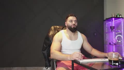 Matthew .. for short call me Matt online show from March 12, 8:34 pm