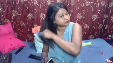 glitter candy online show from December 3, 3:02 pm