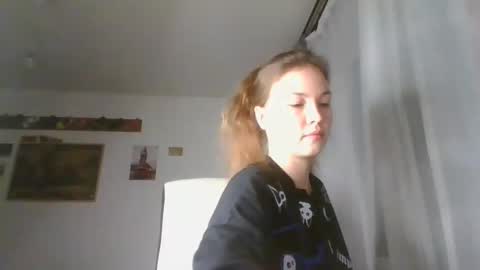 Snapshot of glitter_doll chatting on January 11, 5:40 pm glitter_doll online show from January 11, 5:40 pm