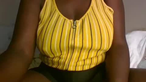 glorious_t online show from October 22, 9:01 am