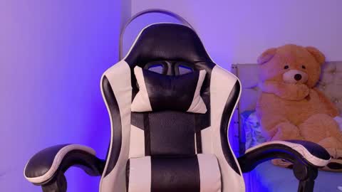 Ariluz online show from March 14, 8:57 pm