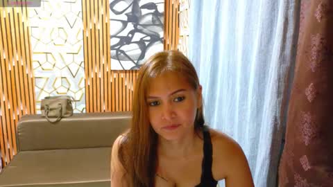 Snapshot of goddess_jaz29 chatting on October 22, 8:06 am Migs online show from October 22, 8:06 am